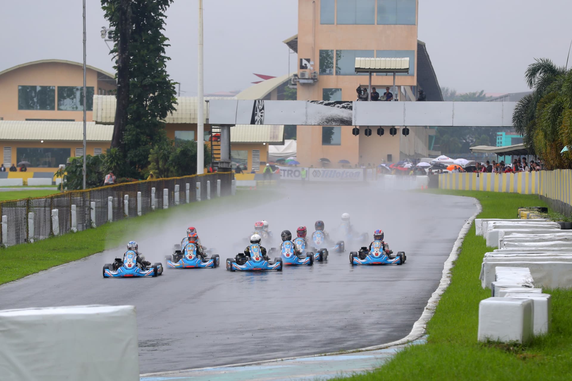 Karting field racing in wet conditions