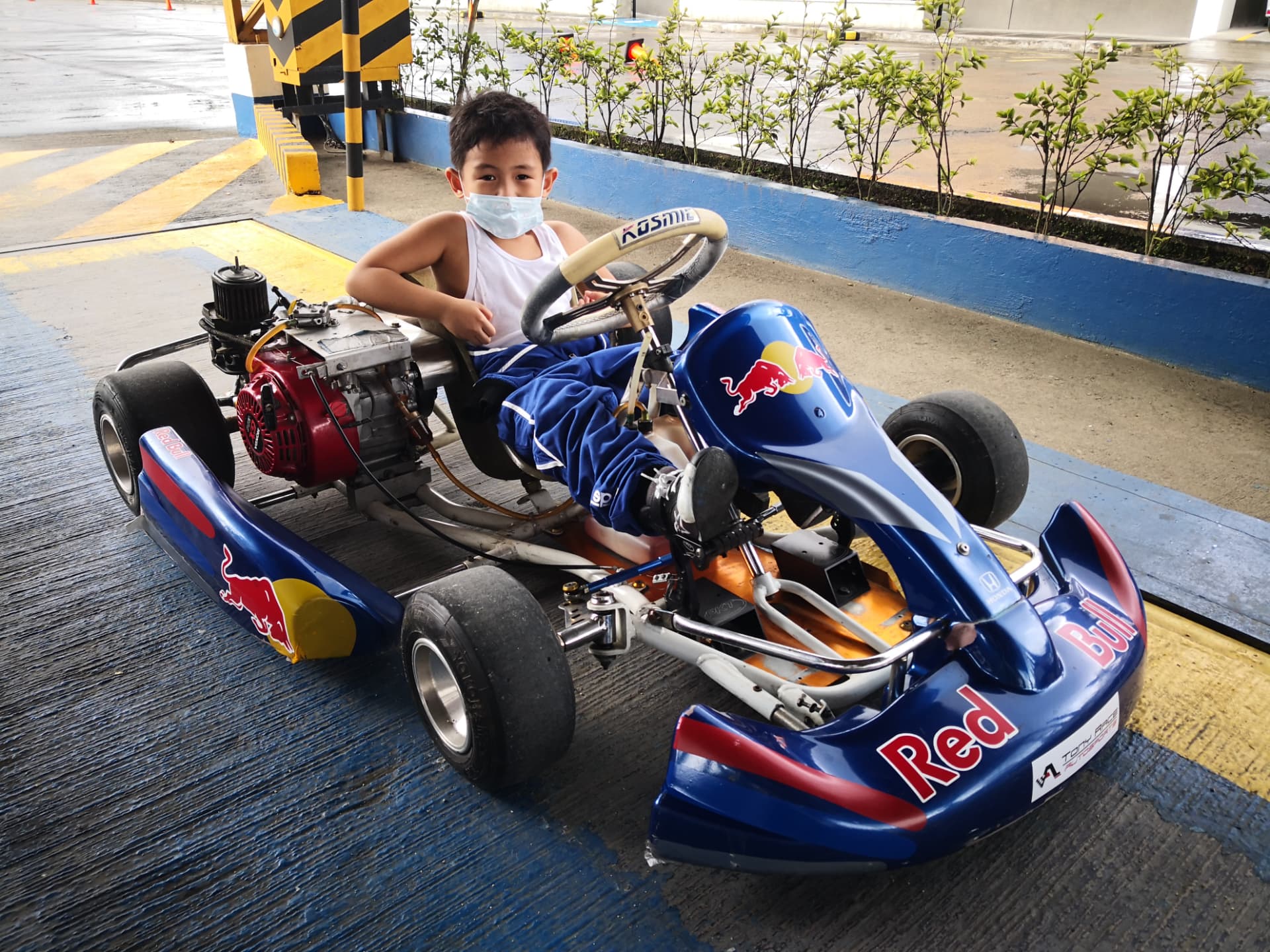 Antonio Racelis seated in his first practice kart