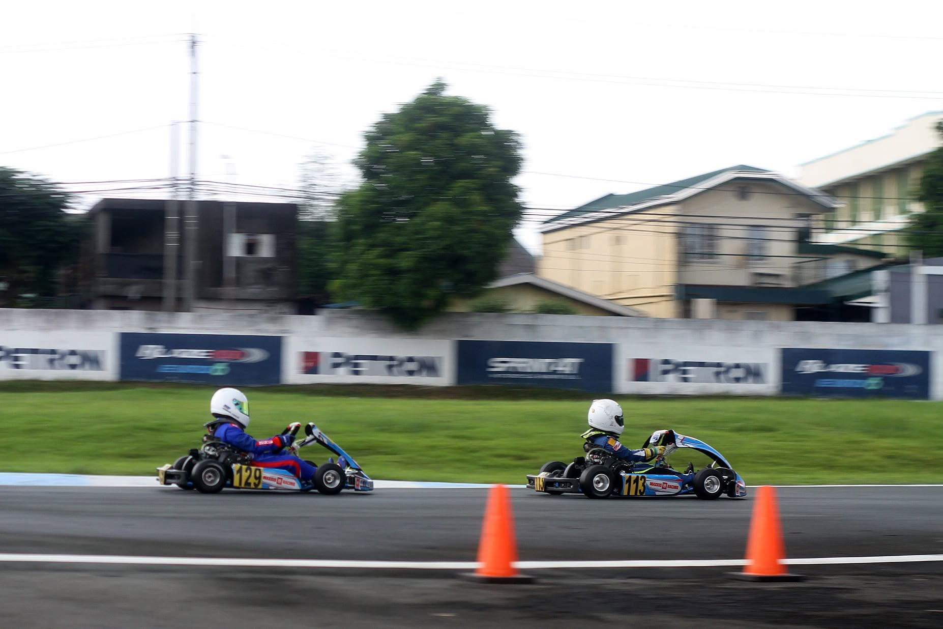 Antonio Racelis racing in the T4 Cup seventh round