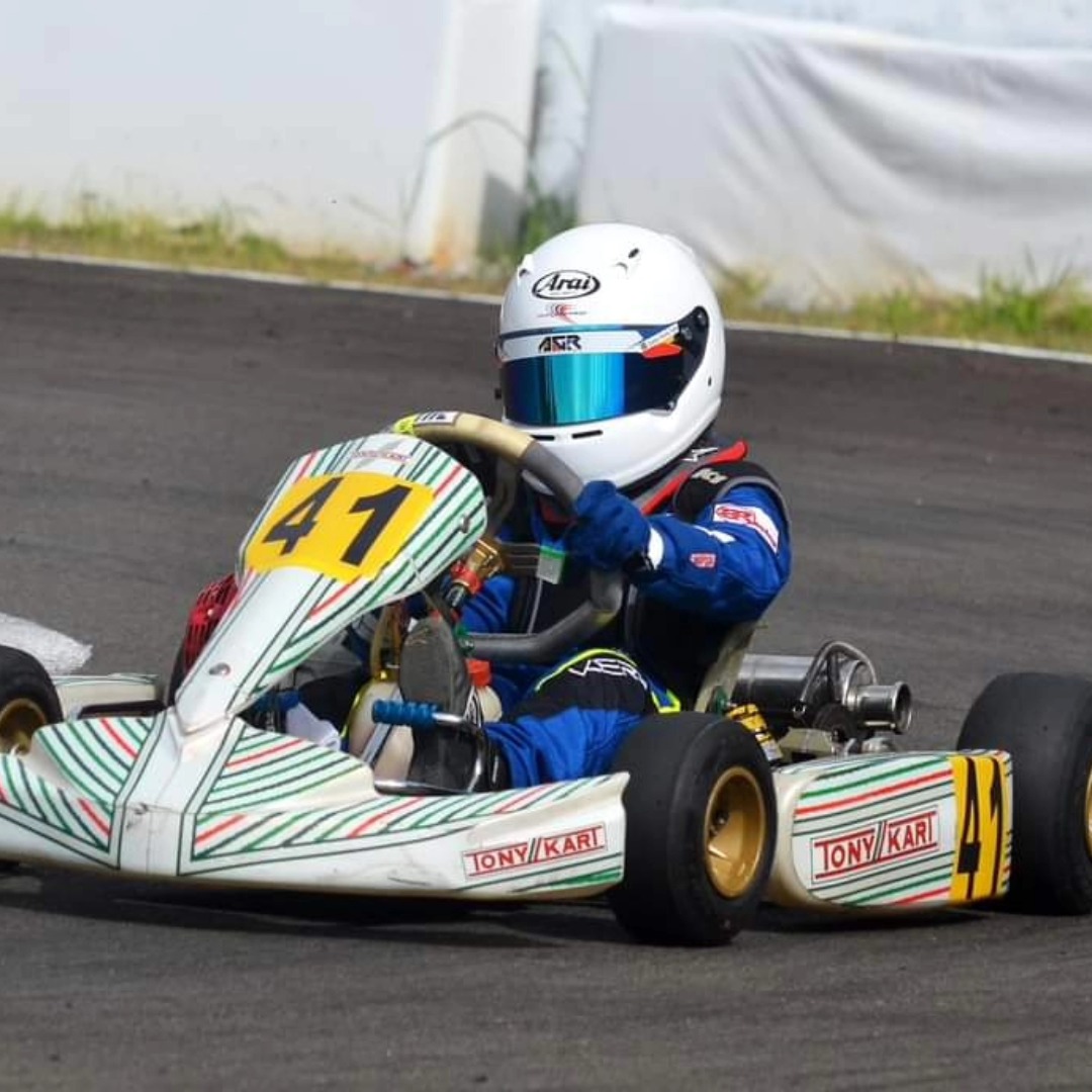 Antonio Racelis at the wheel of kart number 41 in Palawan