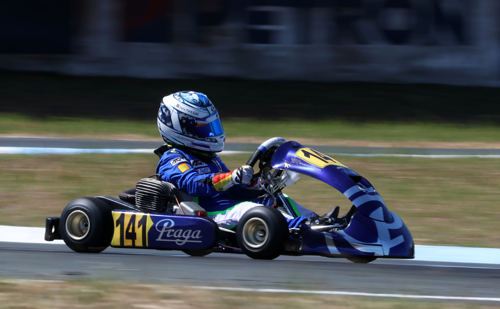 Antonio Racelis battling through the field