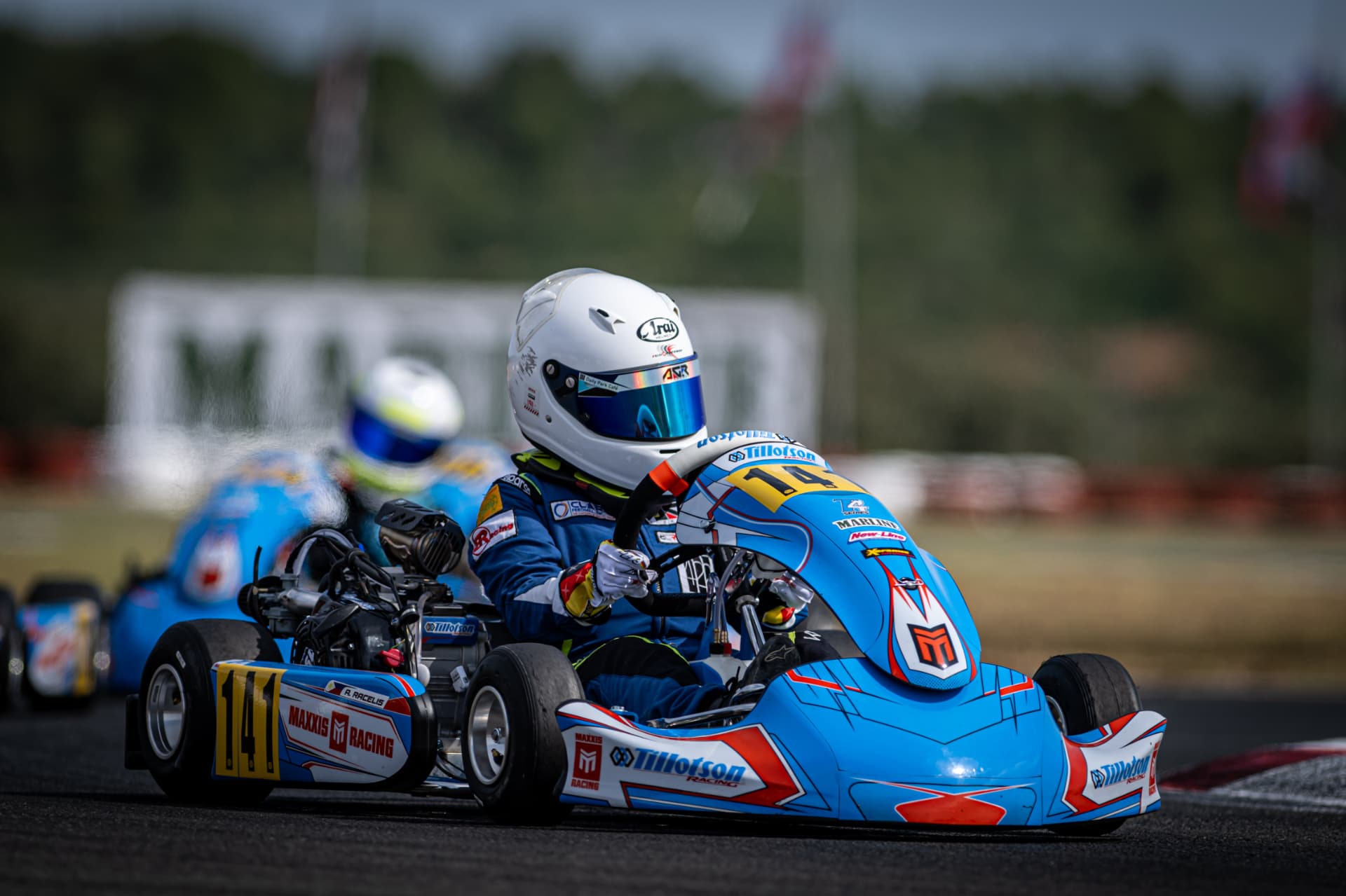 Antonio Racelis preparing with his team in Valencia