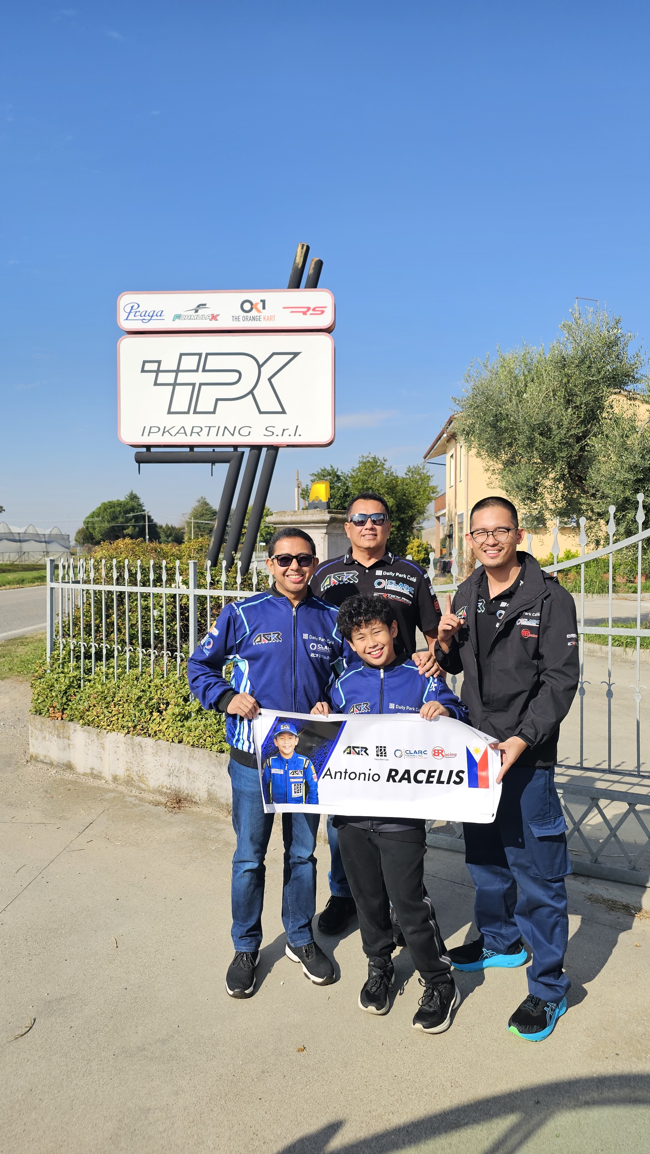 Antonio Racelis and family at the IPKarting S.r.l. headquarters in Verona