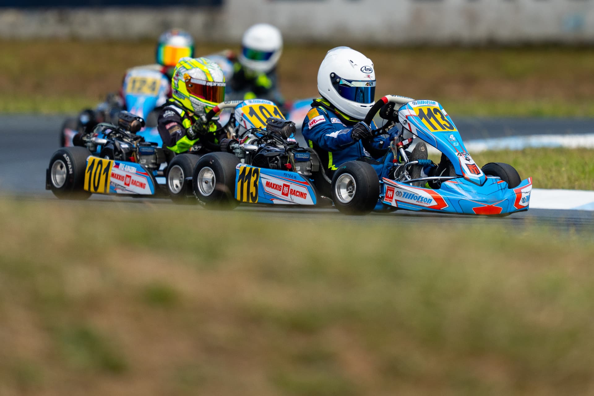 Antonio Racelis racing in the T4 Cup