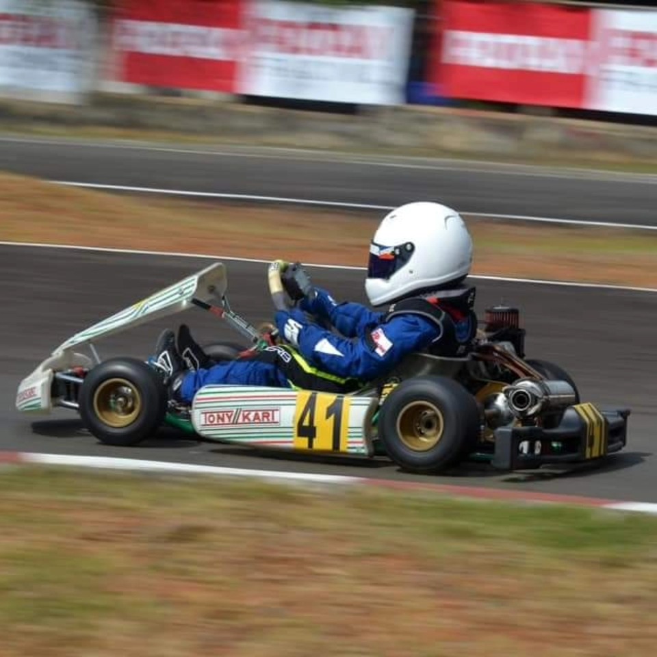 Antonio Racelis through the Palawan esses