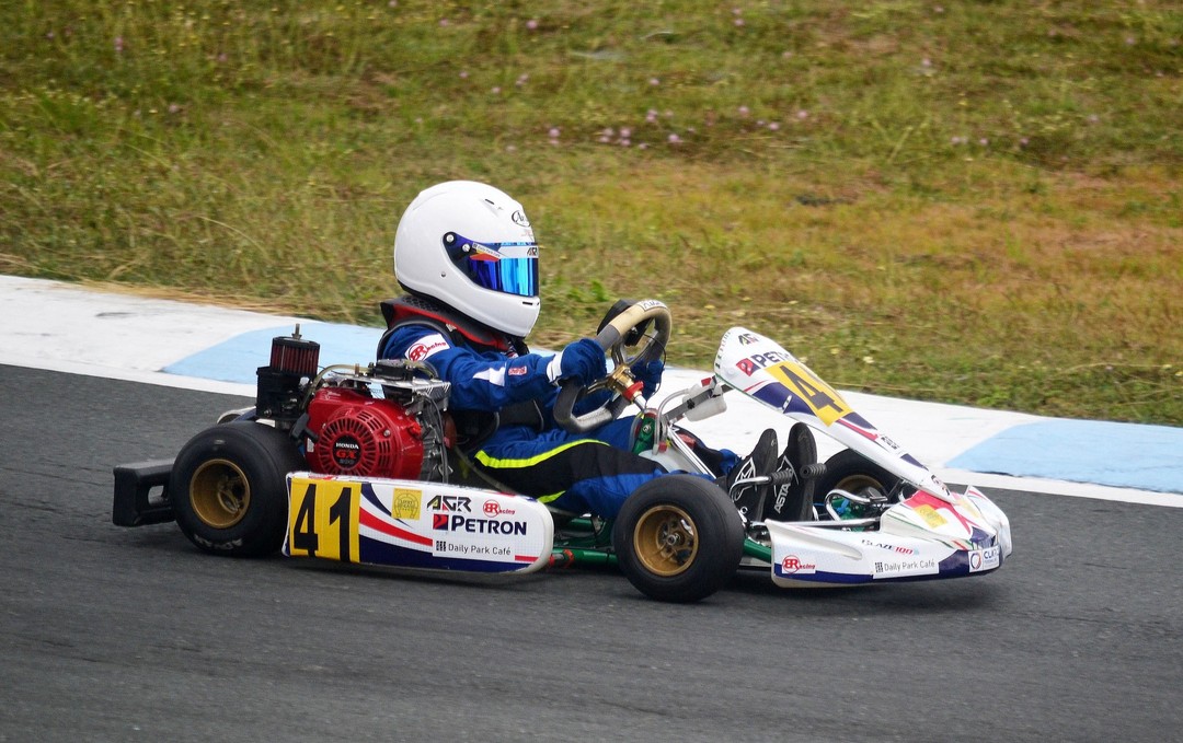 Antonio Racelis at the wheel of kart number 41